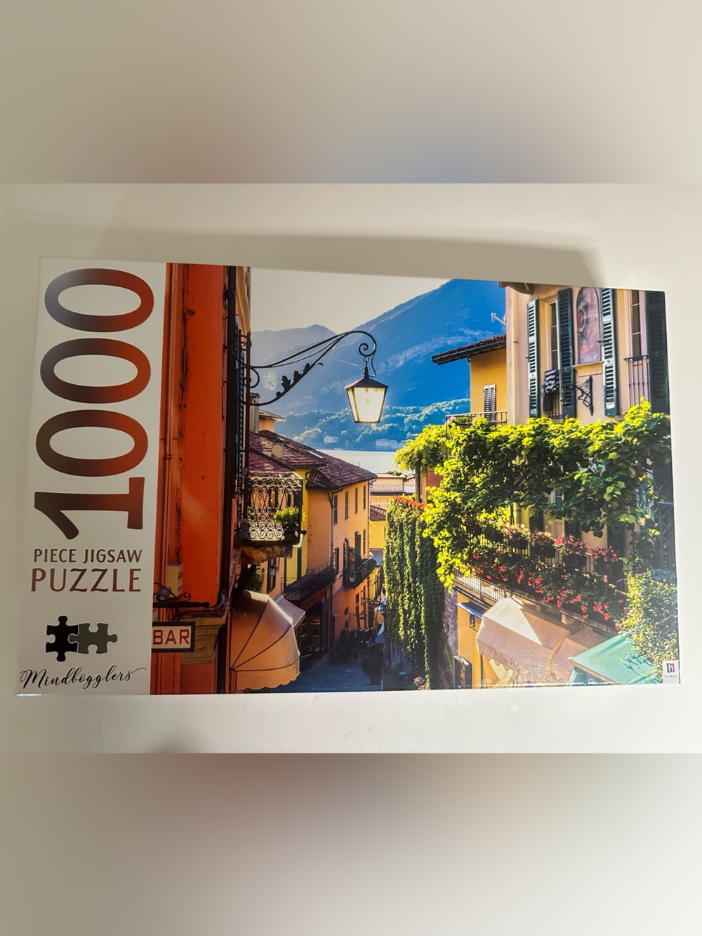 1000-Piece Puzzle - Lake Colo Lombardy, Italy scene New Unopened